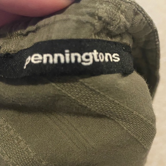 Green Shirt - Picture 3 of 4